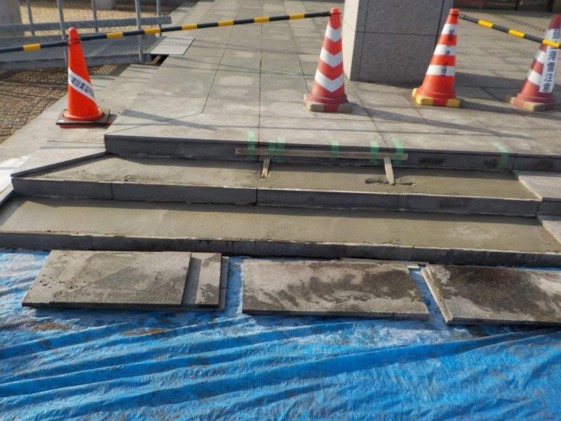 タイル復旧修繕状況